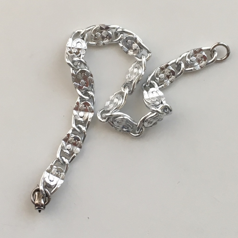 Classic Silver Etched S Link Bracelet - Picture 2 of 5